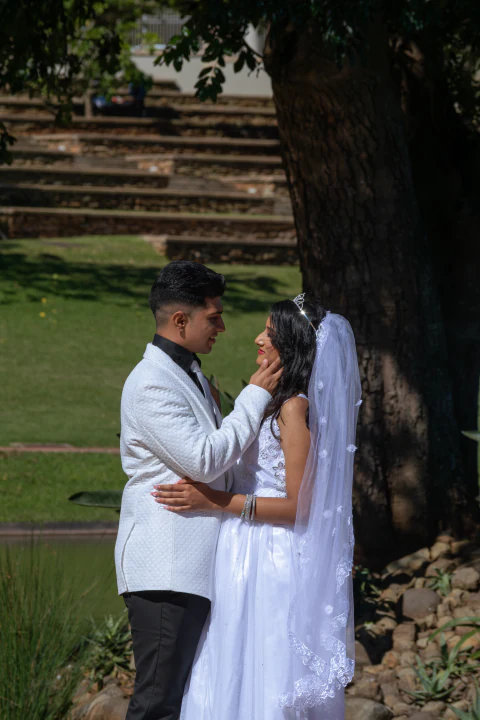 Engagement and wedding photography by AKGraphics
